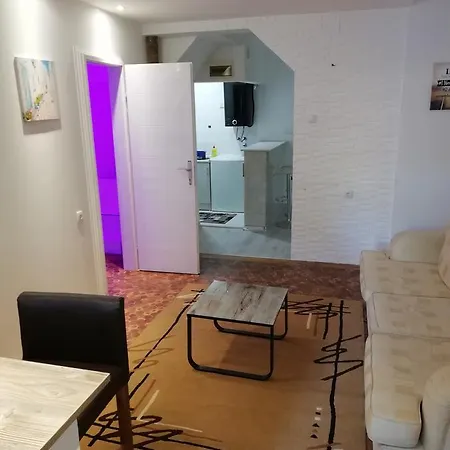 Stefan Lodging Apartment